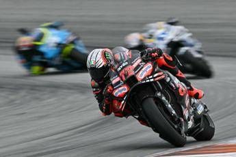 Gp Valencia Bezzecchi vince ultimo appuntamento mondiale Gp Valencia Bezzecchi vince ultimo appuntamento mondiale