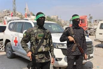 Israele Resti consegnati ieri da Hamas non sono dei due ostaggi ancora a Gaza Israele Resti consegnati ieri da Hamas non sono dei due ostaggi ancora a Gaza