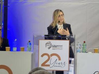 Mainolfi Infermiere centrale per territorio cronicita ed equita cure