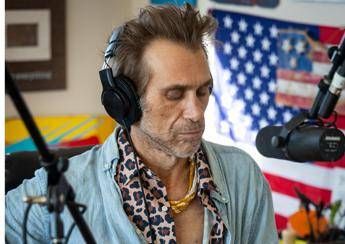 Morto Todd Snider cantautore che mescolava folk country rock e blues Morto Todd Snider cantautore che mescolava folk country rock e blues