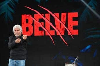 Pappalardo a Belve Offese a Meloni Chiesi scusa alla seconda canzone Pappalardo a Belve Offese a Meloni Chiesi scusa alla seconda canzone