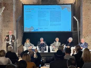 Quintieri Investire in cultura non e spesa ma moltiplicatore di valore economico e sociale Quintieri Investire in cultura non e spesa ma moltiplicatore di valore economico e sociale