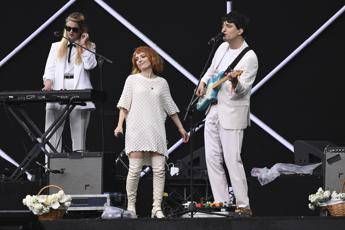 Sanremo 2026 chi sono Maria Antonietta e Colombre la nuova coppia dautore in gara Sanremo 2026 chi sono Maria Antonietta e Colombre la nuova coppia dautore in gara