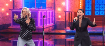 Tu si que vales Emma canta e Maria De Filippi la imita la gag esilarante
