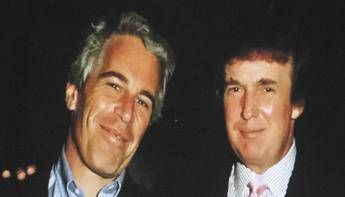 Usa pubblicate le mail di Epstein Trump ha trascorso ore a casa mia con una delle vittime