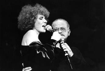 Vanoni un pianoforte e un cuore nero il lutto di Gino Paoli