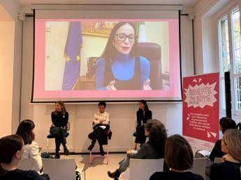 Violenza di genere Semenzato Sostenere donne in accesso a prevenzione e cura