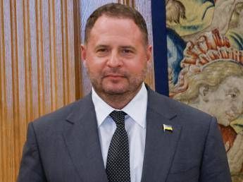 Yermak chi e il tagliatore di teste alleato di Zelensky dai tempi della tv