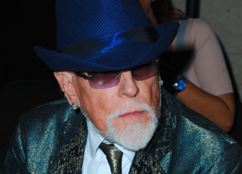 Addio a Antony Price genio dello stile glam di Roxy Music Duran Duran e Bowie Addio a Antony Price genio dello stile glam di Roxy Music Duran Duran e Bowie