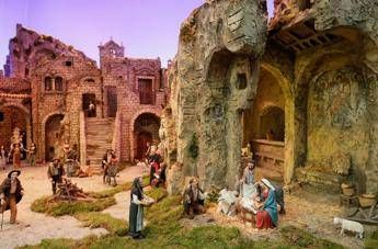 Al Policlinico Campus Bio Medico di Roma il presepe del maestro Franco Artese Al Policlinico Campus Bio Medico di Roma il presepe del maestro Franco Artese