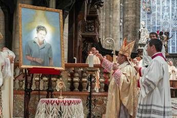 Arcivescovo Delpini Trovati a tuo agio nella vita la lezione di San Carlo Acutis ai ragazzi di Milano