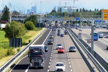Autostrade entro il 2026 in vigore i rimborsi per i disagi dai cantieri al traffico Autostrade entro il 2026 in vigore i rimborsi per i disagi dai cantieri al traffico