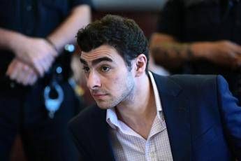 Depilare sopracciglia e vestire di nero gli appunti di Luigi Mangione prima di uccidere Thompson