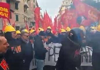 Ex Ilva a Genova il corteo degli operai. Appello di Salis No alla violenza