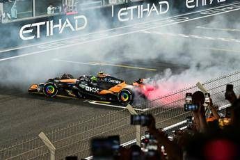F1 Gp Abu Dhabi ordine darrivo e classifiche finali del Mondiale F1 Gp Abu Dhabi ordine darrivo e classifiche finali del Mondiale
