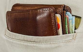 Foggia migrante trova portafoglio con 500 euro e lo riconsegna