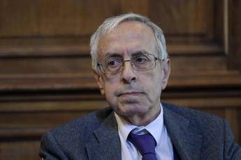 Generali De Mattia ex Bankitalia Addio a Natixis Fatto positivo operazione diffusamente criticata Generali De Mattia ex Bankitalia Addio a Natixis Fatto positivo operazione diffusamente criticata