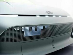 Il nuovo volto di Hyundai anteprima della Concept THREE