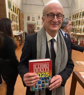 Libro dei Fatti il presidente dellAccademia della Crusca Utile anche sul piano linguistico