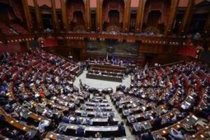 Manovra oggi alla Camera lunedi il voto sulla fiducia Manovra oggi alla Camera lunedi il voto sulla fiducia