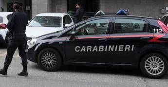 Prato sequestro nella comunita cinese arrestati i carcerieri scoperta la cantina prigione