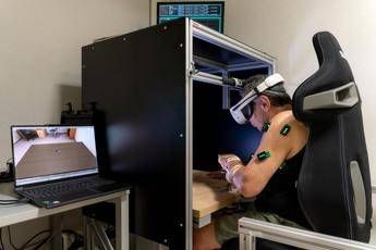 Riabilitazione post ictus nuovo sistema con realta virtuale e controllo mioelettrico