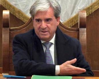 Salerno sindaco di Castiglione del Genovesi aggredito sotto casa ricoverato in prognosi riservata