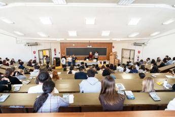 Semestre filtro Medicina oggi informativa di Bernini Gli studenti non perderanno lanno Semestre filtro Medicina oggi informativa di Bernini Gli studenti non perderanno lanno