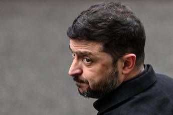 Ucraina Zelensky a Berlino Cerco sostegno Usa per congelare linea fronte Ucraina Zelensky a Berlino Cerco sostegno Usa per congelare linea fronte