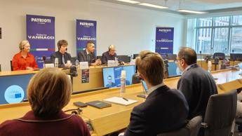 Ue allarme Pro Vita e Vannacci Epidemia di transizioni sessuali tra i minori Ue allarme Pro Vita e Vannacci Epidemia di transizioni sessuali tra i minori