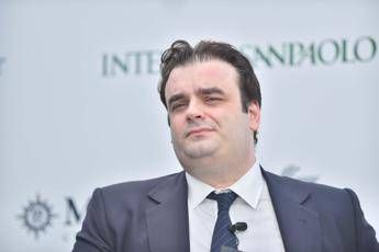 Ue il ministro greco Pierrakakis e il nuovo presidente dellEurogruppo
