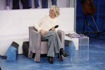 Amici oggi domenica 25 gennaio gli ospiti e le anticipazioni Amici oggi domenica 25 gennaio gli ospiti e le anticipazioni