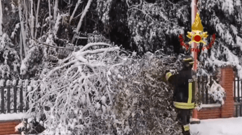 Ancora maltempo in Italia allagamenti frane e voli dirottati