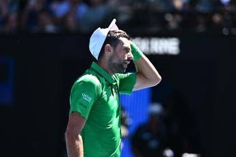 Australian Open Djokovic agli ottavi dopo rischio squalifica cosa e successo
