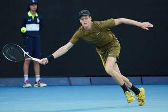 Australian Open Sinner e il colpo del torneo la magia contro Shelton