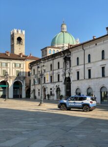 Brescia rapina allEsselunga di via della Volta denunciato un 39enne pluripregiudicato. Disposta lespulsione Brescia, rapina all’Esselunga di via della Volta denunciato un 39enne pluripregiudicato. Disposta l’espulsione