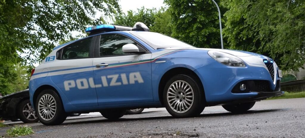 Chiavi inglesi e cocaina blitz della Polizia in via Duca degli Abruzzi