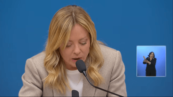 Conferenza premier Meloni tre parole chiave per leconomia crescita occupazione salari