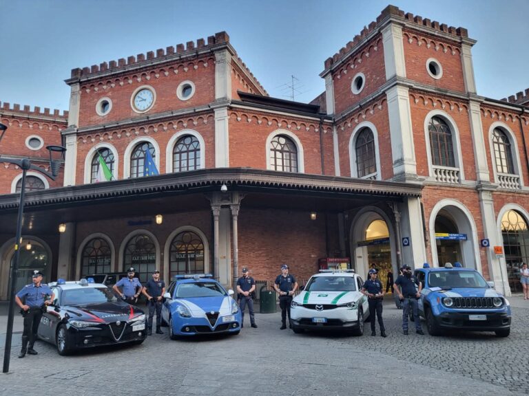 Controlli straordinari Interforze alla Stazione Ferroviaria, nei Pubblici Esercizi e nelle zone critiche della Città