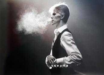 David Bowie 10 anni dopo due nuove biografie raccontano il Duca Bianco