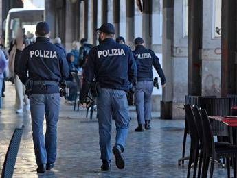 Funzionario Mimit aggredito a Termini altri due arrestati Funzionario Mimit aggredito a Termini altri due arrestati