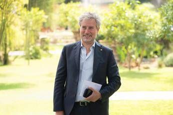 Il sindaco di Lucca difende la concittadina Beatrice Venezi