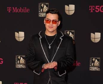 Incidente aereo in Colombia morto il cantante Yeison Jimenez