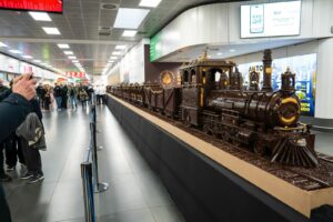 L’Aeroporto di Milano Bergamo ospita il treno di cioccolato più lungo del mondo