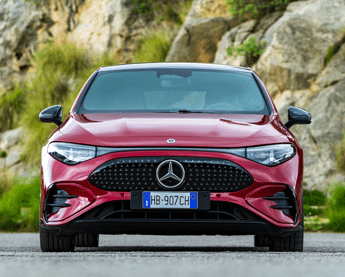 La nuova Mercedes CLA elettrica e la regina del ‘Car of the Year 2026