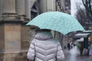 Maltempo allerta gialla in sei regioni per venti e forti piogge Maltempo allerta gialla in sei regioni per venti e forti piogge