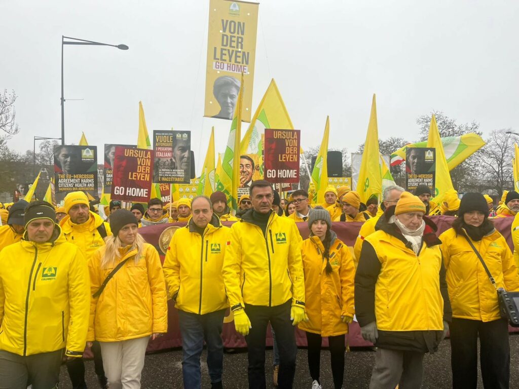 Ue, Coldiretti: più controlli e stop a import sleale Anche agricoltori bergamaschi in piazza a Strasburgo