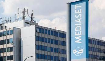 Mediaset dopo il video di Corona Liberta di espressione non e liberta di diffamazione e gogna mediatica Mediaset dopo il video di Corona Liberta di espressione non e liberta di diffamazione e gogna mediatica