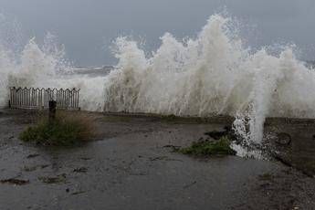 Meteo allerta rossa oggi in Sardegna Sicilia e Calabria