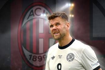 Milan Fullkrug e ufficiale gia in panchina contro il Cagliari